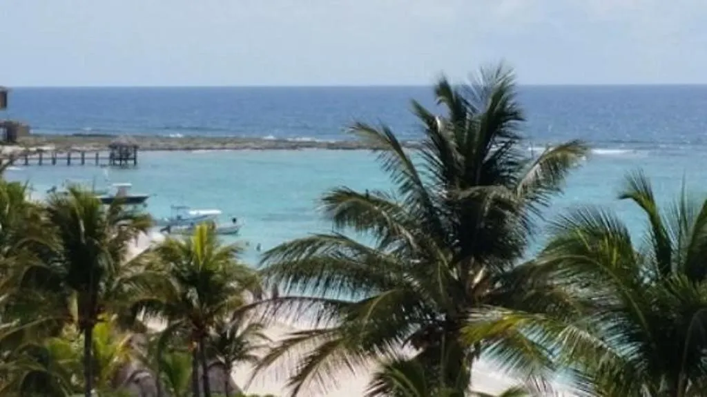 Aquatech Villas Derosa Resort Akumal
