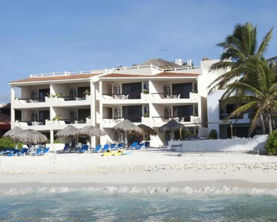 Aquatech Villas Derosa Resort Akumal Mexique