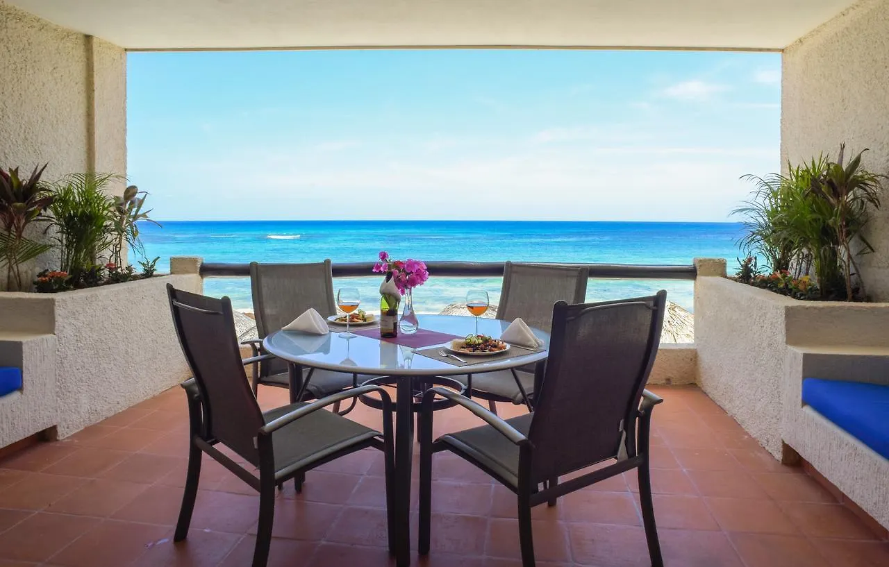 **** Appart hôtel Aquatech Villas Derosa Resort Akumal Mexique